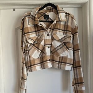 NWOT Large Love Tree Tan and White Plaid Cropped Jacket